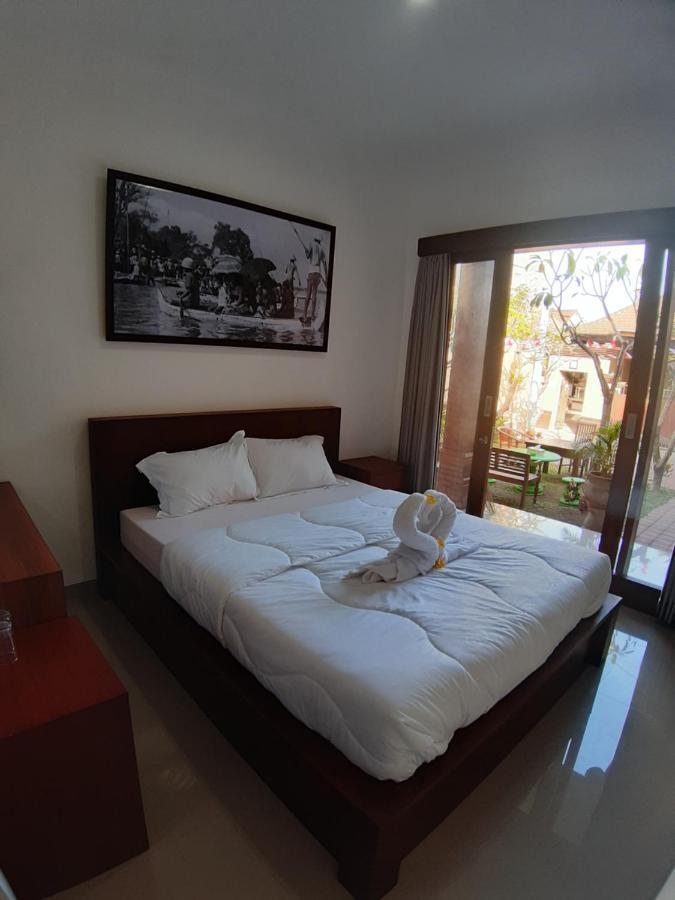 D&D Homestay Pesanggaran Buitenkant foto